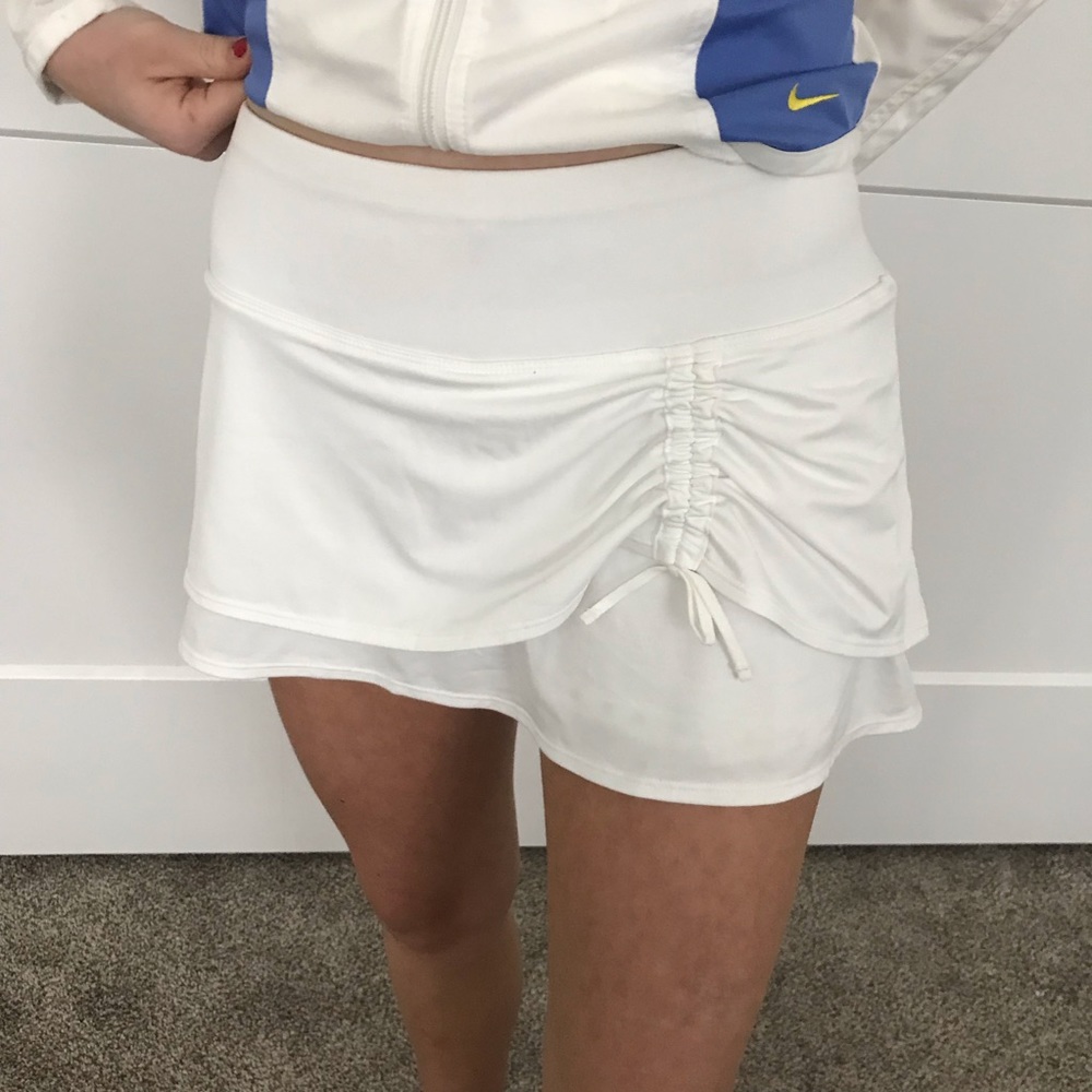 Athleta White Tennis / Athletic Skirt